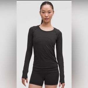 Lululemon Women's Bkack Long Sleeve Swiftly Hip Length